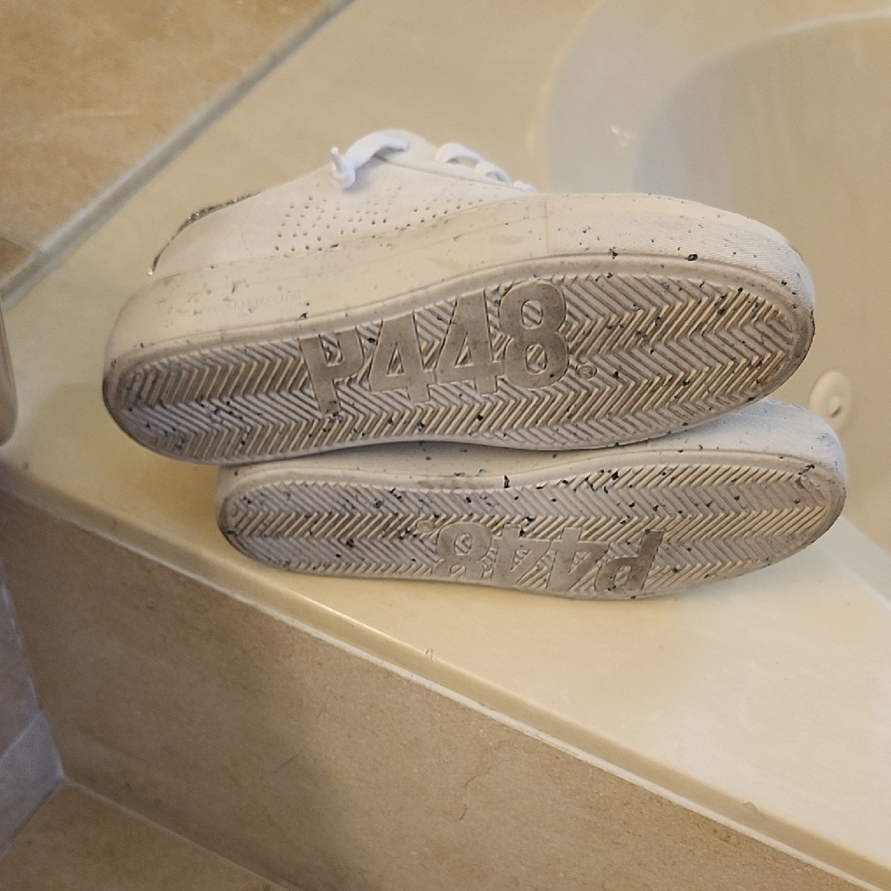 P448 Women's White Suede Sneakers with Silver Glitter Toe & Heel - Picture 8 of 8